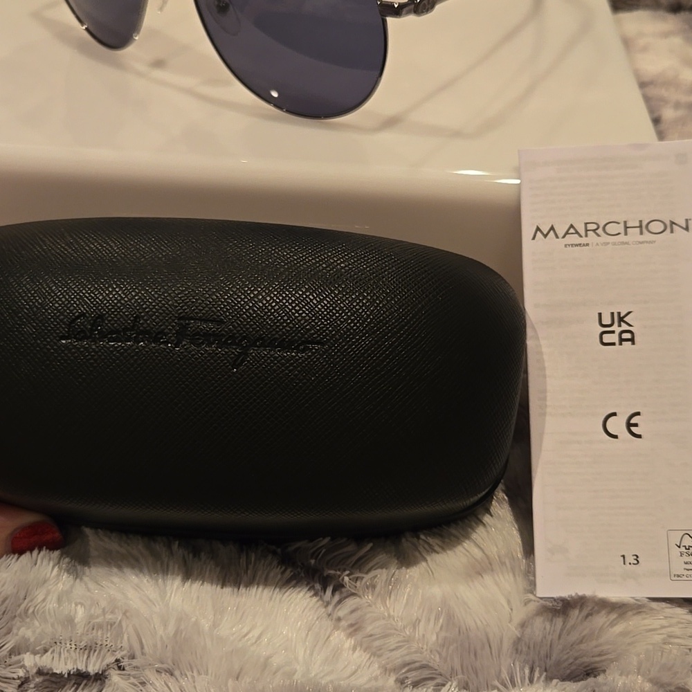 Salvatore Ferragamo Dark Gunmetal Aviator Sunglasses Brand New In Case - Picture 9 of 12